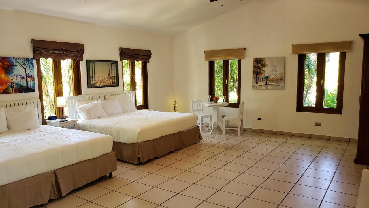 Domus Hotel Σαν Σαλβαντόρ Εξωτερικό φωτογραφία