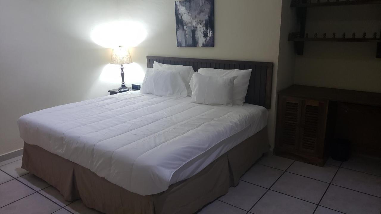 Domus Hotel Σαν Σαλβαντόρ Εξωτερικό φωτογραφία