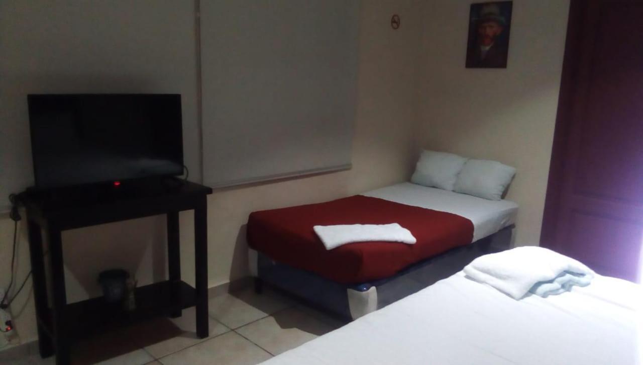 Domus Hotel Σαν Σαλβαντόρ Εξωτερικό φωτογραφία